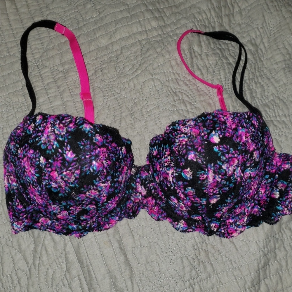 Black Floral VS bra